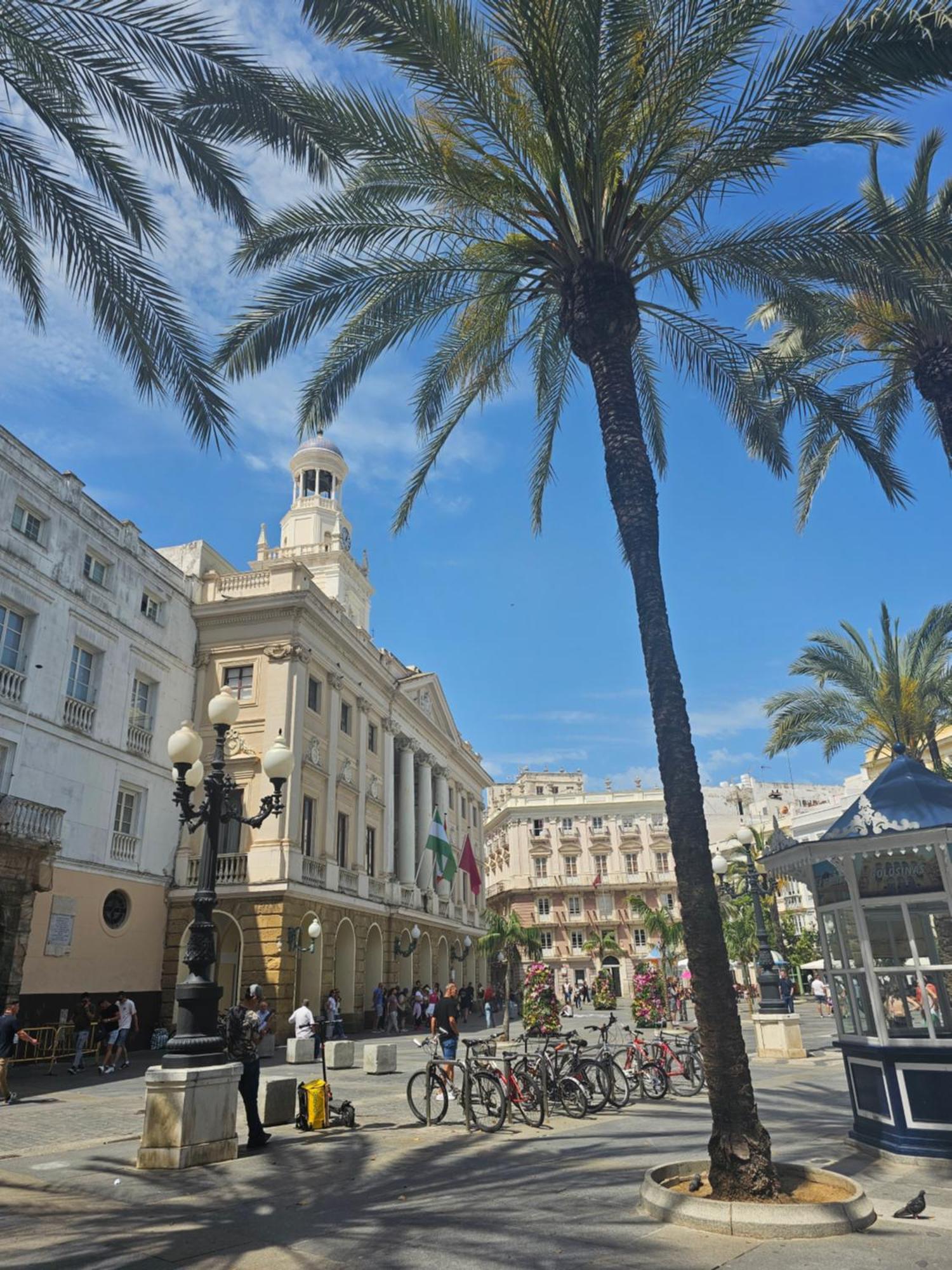 Apartamentos Plaza Santo Domingo Cadiz Luaran gambar